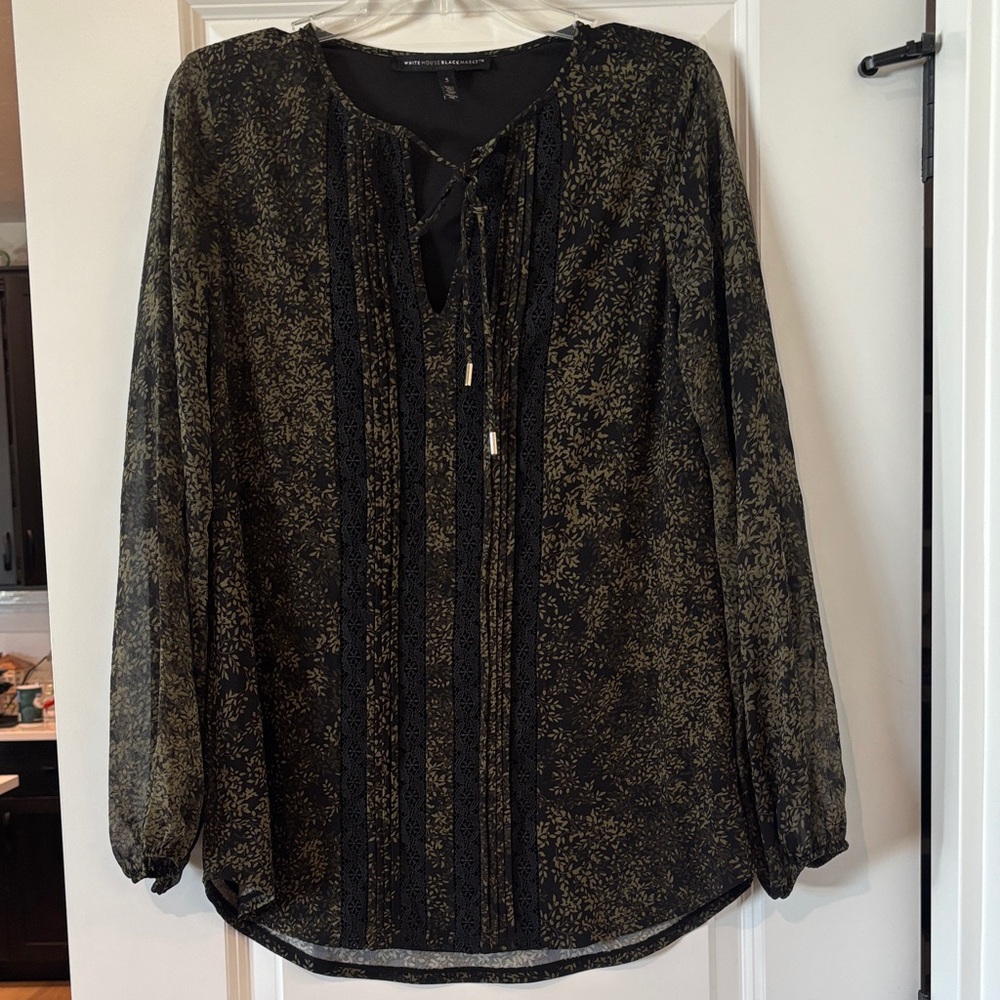 White House Black Market Black and Gold Patterned Blouse